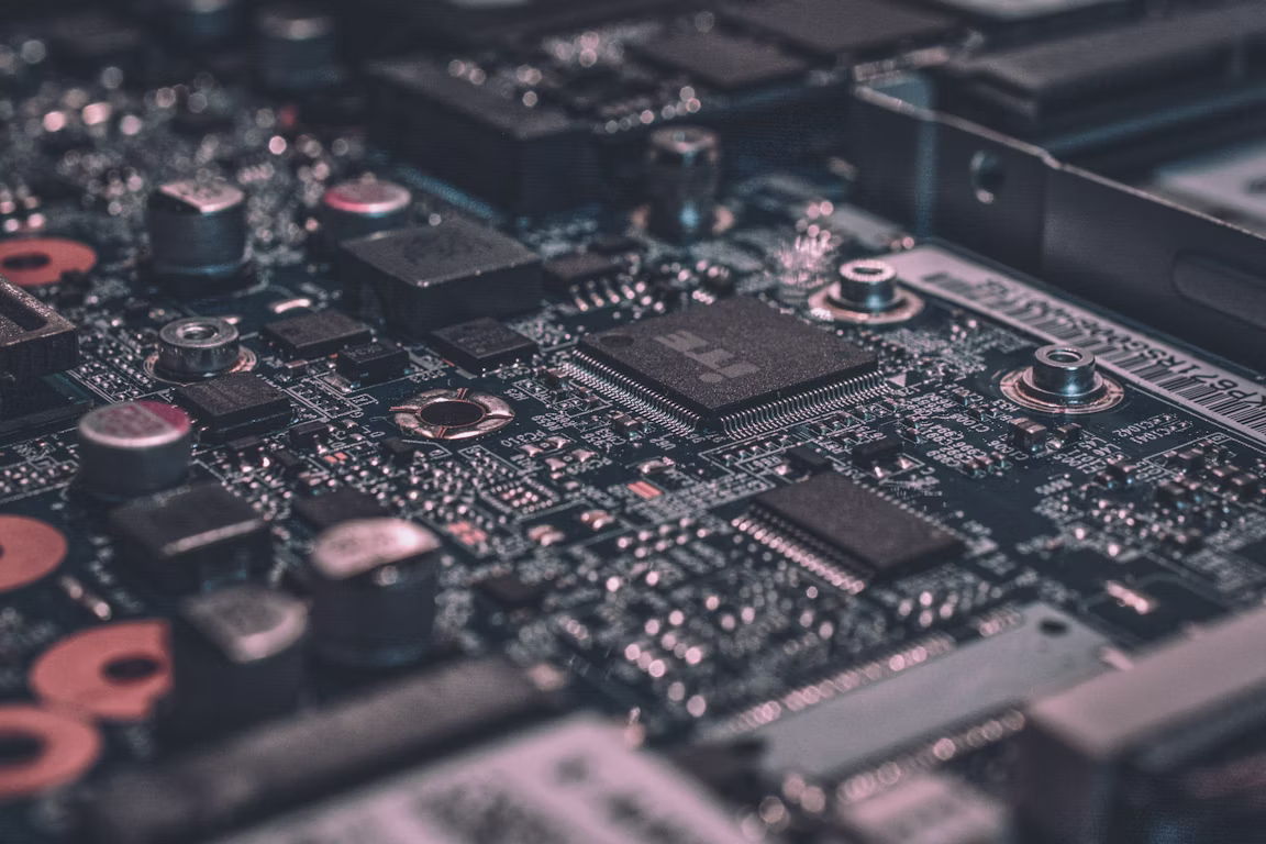 The 900 MHz Band Replan: What Australia's Decision Means for IoT, Mining Radios, and Smart Meter Networks